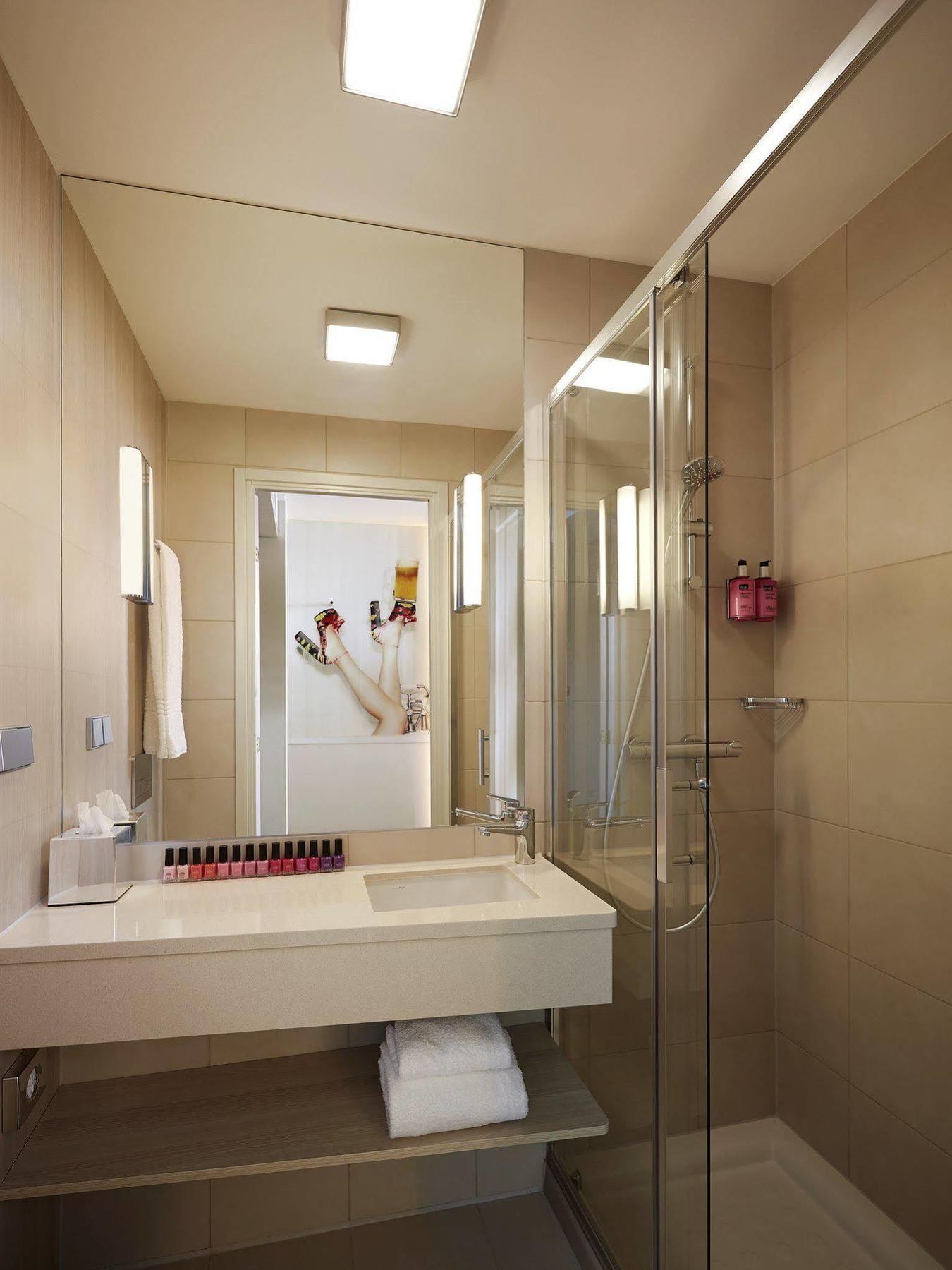Moxy Milan Malpensa Airport Otel Case Nuove  Dış mekan fotoğraf